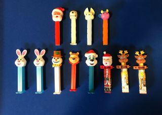 12 Assorted Vintage Pez And Smarties Dispensers - Santa,  Snoopy,  Christmas,  Etc.