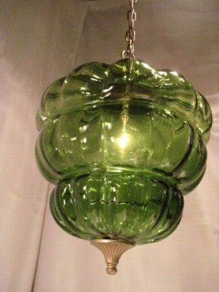 LARGE VINTAGE GREEN OPTIC GLASS SWAG LAMP WITH GOLD CHAIN - 2