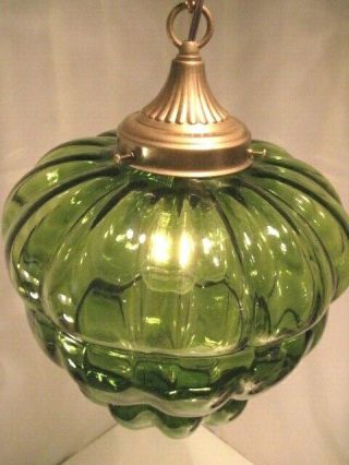 LARGE VINTAGE GREEN OPTIC GLASS SWAG LAMP WITH GOLD CHAIN - 3
