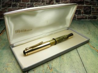 Vintage " Pelikan 500 " Fountain Pen - Tortoiseshell & Rolled Gold - 14k - Germany 1950s