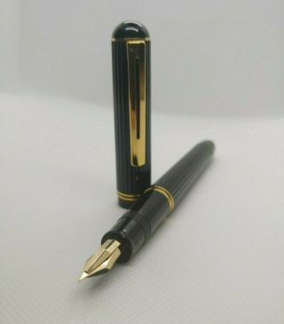 Pilot Justus Fountain Pen - Adjustable 14k Fine Nib - Vintage - Gold Trim