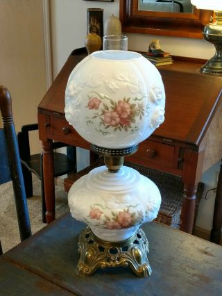 Vintage Gwtw Gone With The Wind Milk Glass - Puffy Roses Hurricane Lamp