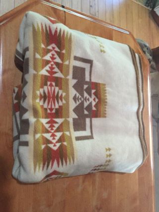 Pendleton Wool Blanket Queen W/ Pillow Cases