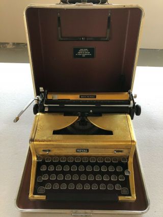 Vintage 1949 Royal Quiet Deluxe Typewriter With Case