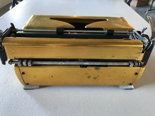 Vintage 1949 Royal Quiet Deluxe Typewriter with Case 6