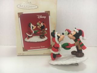 Hallmark Mistletoe Time Disney Mickey Mouse And Minnie 2003 Clip - On