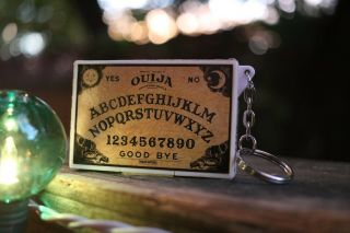 1998 Hasbro Ouija Board Key Chain