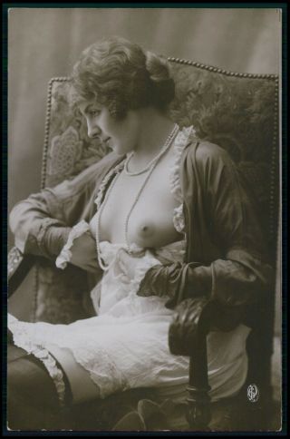 French Nude Woman Breasts Flasher C1910 - 1920s Photo Postcard
