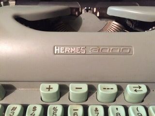 HERMES 3000 Script/Cursive Typewriter Green w/ CASE 3