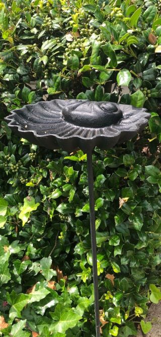 Virginia Metalcrafters Rare Scallop Shell Garden Hose Guard/birdfeeder