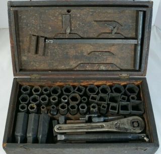 Antique Frank Mossberg No 14 Socket Set With Ratchet Wrench T - Handle Universal