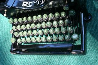 Antique Royal Model 10 Typewriter w/Double Beveled Glass Sides Green Key Risers 4