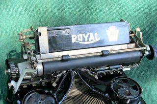 Antique Royal Model 10 Typewriter w/Double Beveled Glass Sides Green Key Risers 5