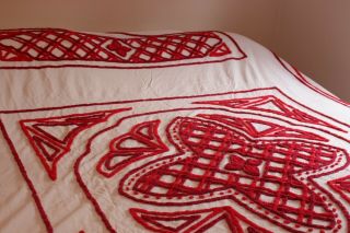 Vintage Cotton Chenille Bedspread 88x102 Shades Of Red