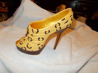 Just The Right Shoe Wine Caddy By Raine Brown Yellow Rare 3
