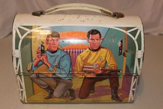 1967 Star Trek TOS Lunch Box No thermos or thermos retainer. 2