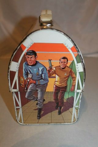 1967 Star Trek TOS Lunch Box No thermos or thermos retainer. 4