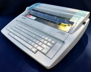 Brother Gx - 6750 Daisy Wheel Correctronic Electronic Typewriter -