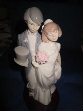 Lladro Bride Groom Couple Wedding Bell Figurine Statue Cake Topper