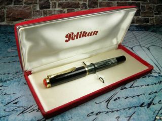 Rare " Pelikan 400 " Fountain Pen - Green Striated With Red Cap Top - Germany 1950s