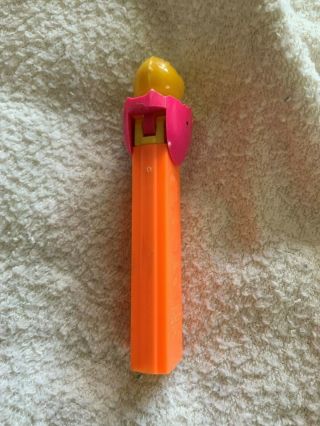 RARE VINTAGE BABY CHICK PEZ WITH NO HAT & NO FEET 8