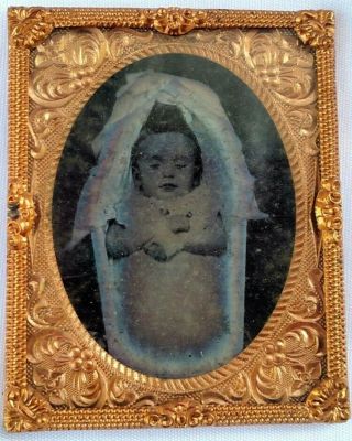 Antique 1800s Ferrotype Tintype Post Mortem Photograph Baby Hand Tint 2.  5 " X 2 "