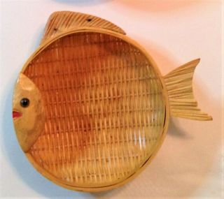 Vintage Wicker Rattan Bamboo Fish W Face Shaped Baskets Wall Art Retro