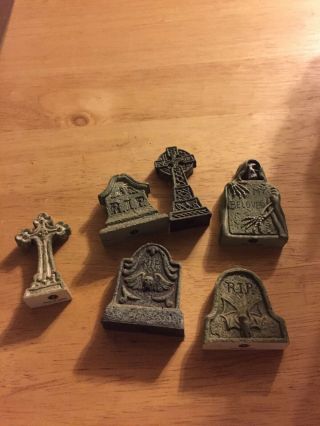 Department 56 Halloween Grave Stones 2