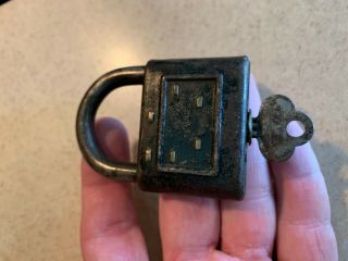 RARE Antique Vintage Yale Lock Padlock with Key 4