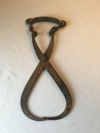 Antique Vintage Iron Ice Tong,  Hay Log Hook Swing Handle / Rustic Primitive