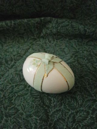 Vintage Muller Volkstedt Irish Dresden Lace Porcelain Egg,  Easter Egg