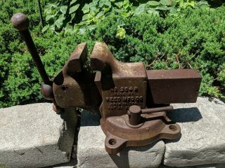 Antique Reed Manufacturing.  204r Vise