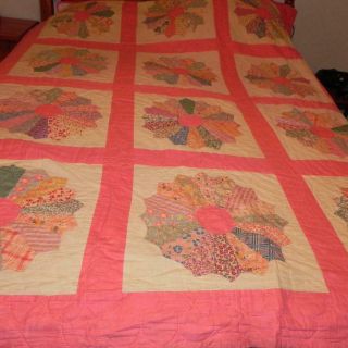 01619 Vintage Antique Handmade Dresden Plate Colorful Handmade Quilt Quilted