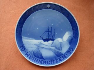 Royal Copenhagen Christmas Plate - Weihnachten 1939