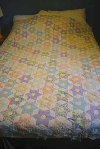 Vintage Quilt Star Pattern 79x63 Shaped Edges Hand Stitched