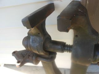 Vintage Columbian post vice antique blacksmith tool 6 1/4 inch jaw 4