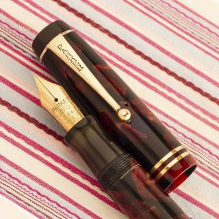 Vintage Parker Duofold Red Burgundy Marble Senior Gold Streamlined Fountain Pen