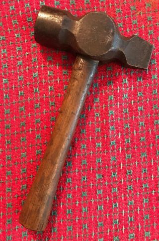 Vintage Straight Peen Hammer.  Antique Unique.  Short Handle.  28oz Total Wt.