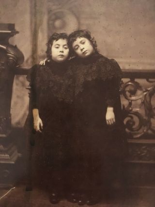 Victorian Cabinet Photograph Young Twin Girls in Mourning Post Mortem Chile Dead 2
