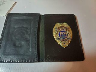 Vintage Walt Disney World Security Investigator Badge In Leather Wallet Obsolete