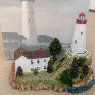 2002 Mark Twain Memorial Lighthouse Signed Nancy Younger 654 Harbour Lights