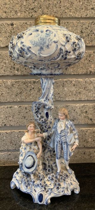 Antique Oil Dresden Porcelain Banquet Lamp Blue White Figural Nr