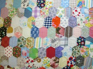 KING Vintage Hand Quilted All Cotton,  Feed Sacks HONEYCOMB Quilt,  Novelty Prints 4