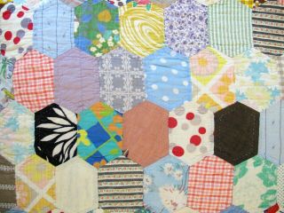 KING Vintage Hand Quilted All Cotton,  Feed Sacks HONEYCOMB Quilt,  Novelty Prints 6