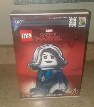 2019 Sdcc Comic Con Exclusive Lego Special Edition Captain Marvel And The Asis