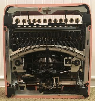 1955 Pink Smith Corona Silent 5T Series Portable Pica Typewriter With Case 10