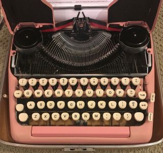 1955 Pink Smith Corona Silent 5T Series Portable Pica Typewriter With Case 5
