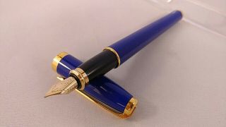 S.  T.  Dupont Fidelio Blue Fountain Pen Medium 14k - 585 Nib