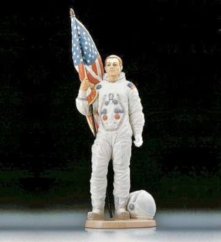 Lladro 6168 Buzz Aldrin Apollo Moon Landing Nasa W/ Box