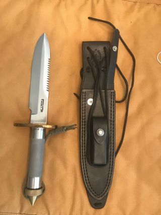 Randall Knife Model 18 Attack - Survival